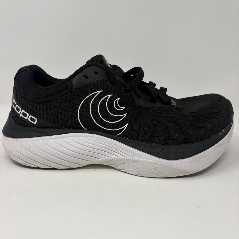 Topo Athletic Atmos Women's Size 8 Black White Athletic Running Shoes Sneakers